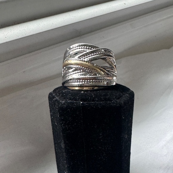 GLAMOUR ENGAGEMENT RING SIZE 6 - Picture 5 of 5